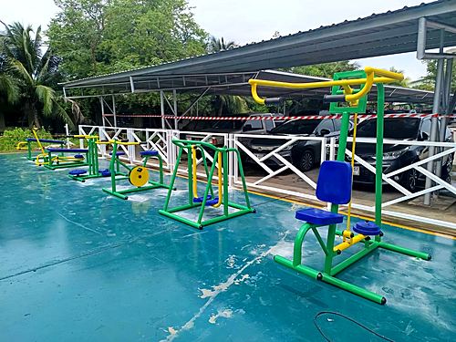 ผลงานติดตั้งเครื่องออกกำลังกายกลางแจ้ง ชุดโปร SET 2 บริษัท ไทยพรีเมียร์พลาสติก จ.สมุทรสาคร